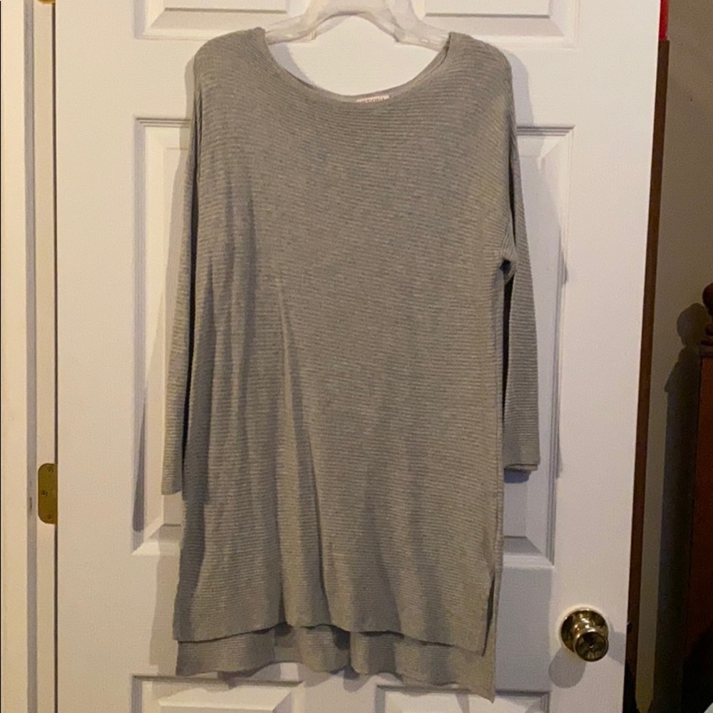 Gray shirt